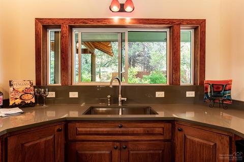 63080 Dickey Rd, Bend, OR 97701 photo 5