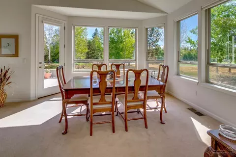 62011 Fall Creek Loop, Bend, OR 97702 photo 10