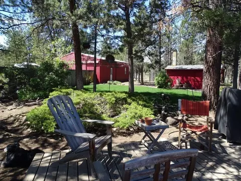16443 Spunky Dr, Bend, OR 97703 photo 8