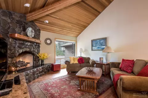 18140 Modoc Ln, Sunriver, OR 97707 photo 3