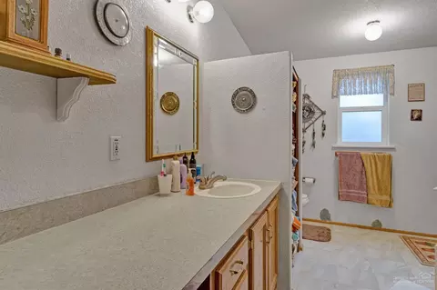 52777 Murry Dr, La Pine, OR 97739 photo 14