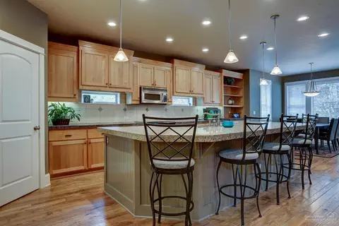 60879 Oasis Pl, Bend, OR 97702 photo 7