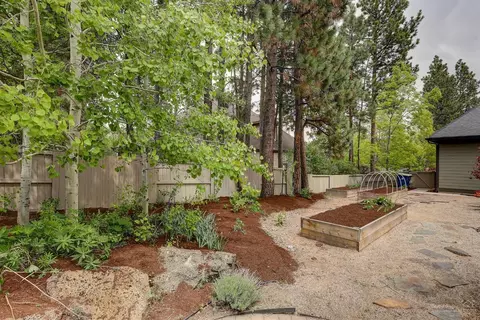 60879 Oasis Pl, Bend, OR 97702 photo 23