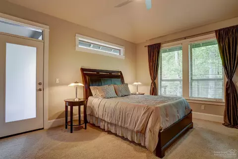 60879 Oasis Pl, Bend, OR 97702 photo 13