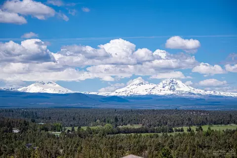65570 Highway 20, Bend, OR 97703 photo 4