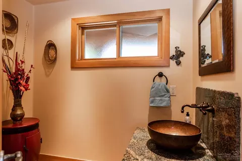 65570 Highway 20, Bend, OR 97703 photo 14
