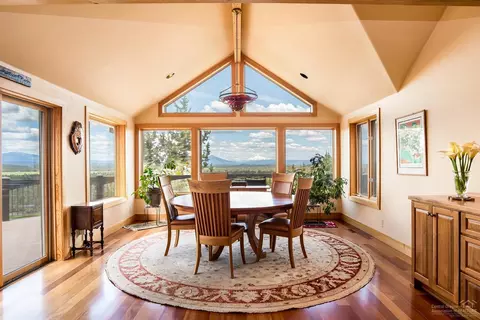 65570 Highway 20, Bend, OR 97703 photo 12