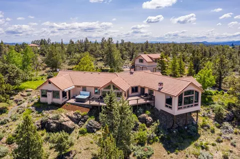 65570 Highway 20, Bend, OR 97703 photo 2