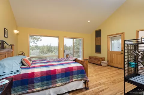 22335 White Peaks Dr, Bend, OR 97702 photo 13