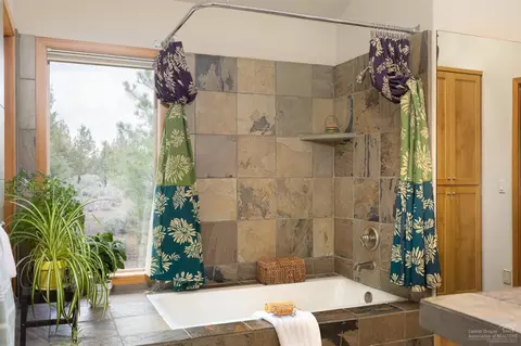 22335 White Peaks Dr, Bend, OR 97702 photo 14