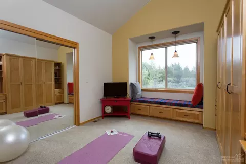 22335 White Peaks Dr, Bend, OR 97702 photo 18