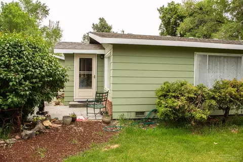 457 5th St, Metolius, OR 97741 photo 2