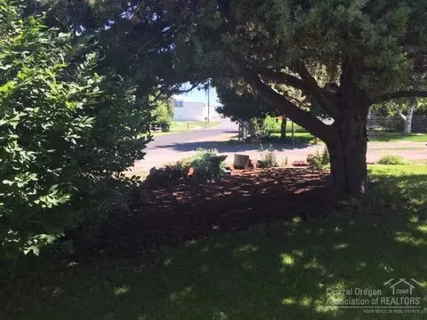 457 5th St, Metolius, OR 97741 photo 23