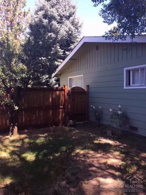 457 5th St, Metolius, OR 97741 photo 22