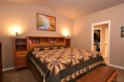 2994 NE Rainier Dr, Bend, OR 97701 photo 15