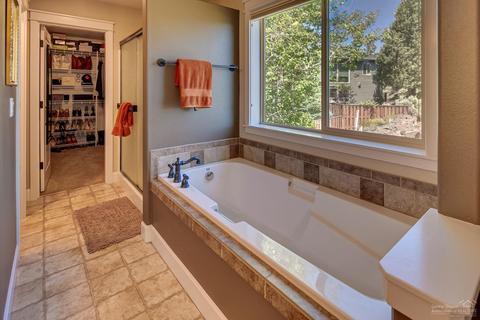 20968 Lava Flow Ln, Bend, OR 97701 photo 13