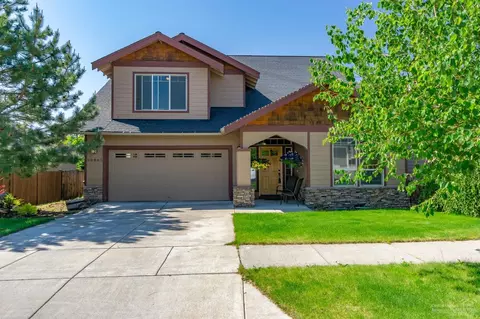 20865 Bobwhite Ct, Bend, OR 97701 photo 1