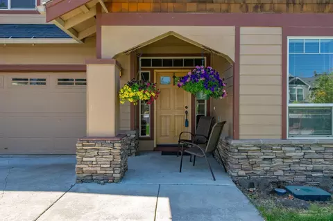 20865 Bobwhite Ct, Bend, OR 97701 photo 3