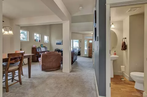 20865 Bobwhite Ct, Bend, OR 97701 photo 9