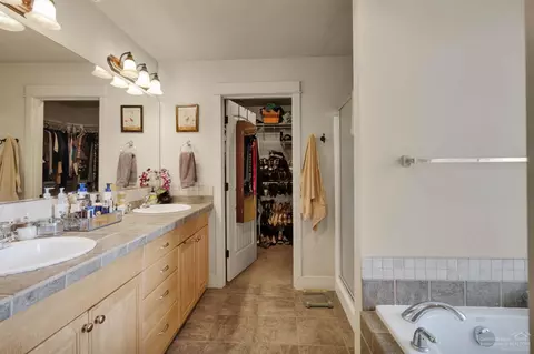 20865 Bobwhite Ct, Bend, OR 97701 photo 18