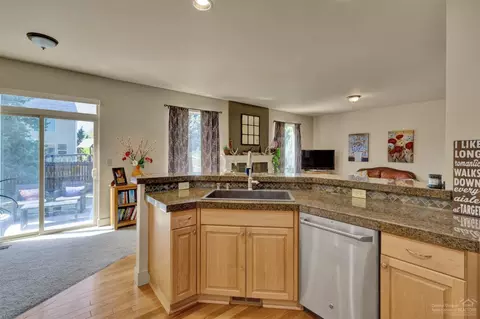 20865 Bobwhite Ct, Bend, OR 97701 photo 5