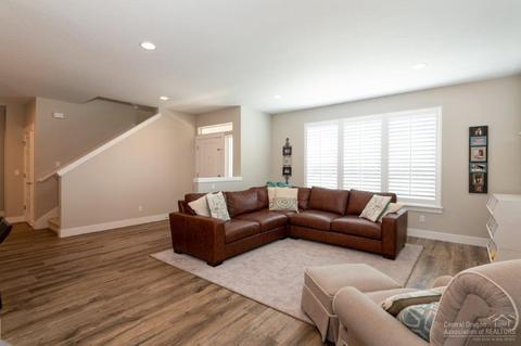 20766 Kilbourne Loop, Bend, OR 97701 photo 4