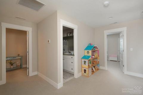 20766 Kilbourne Loop, Bend, OR 97701 photo 16