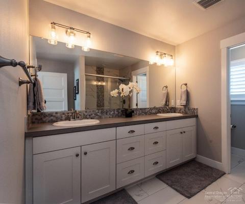20766 Kilbourne Loop, Bend, OR 97701 photo 11