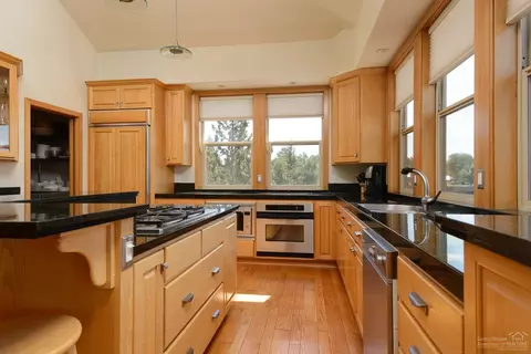 65064 Cline Falls Rd, Bend, OR 97703 photo 8
