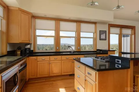 65064 Cline Falls Rd, Bend, OR 97703 photo 9