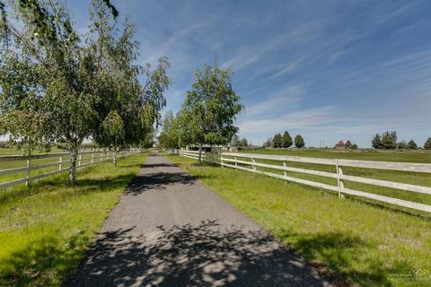 24356 Dodds, Bend, OR 97701 photo 2