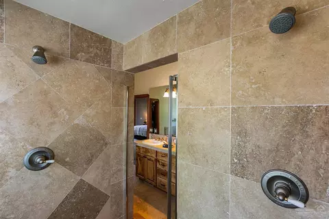 61613 Tam Mcarthur Loop, Bend, OR 97702 photo 13