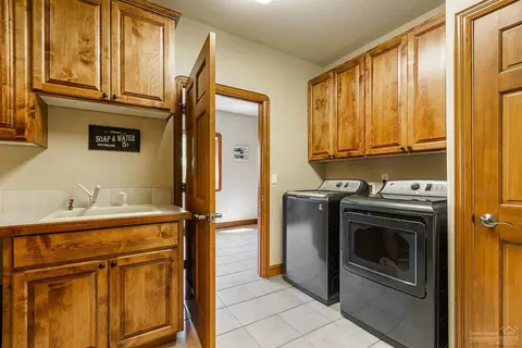 61613 Tam Mcarthur Loop, Bend, OR 97702 photo 19