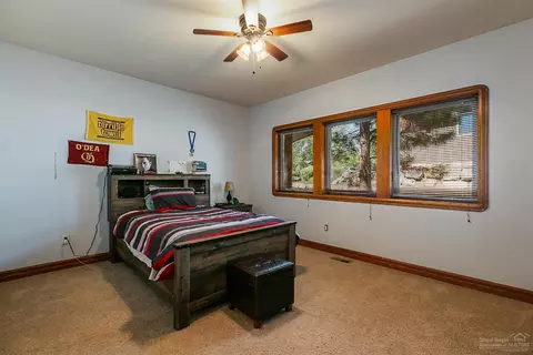 61613 Tam Mcarthur Loop, Bend, OR 97702 photo 16