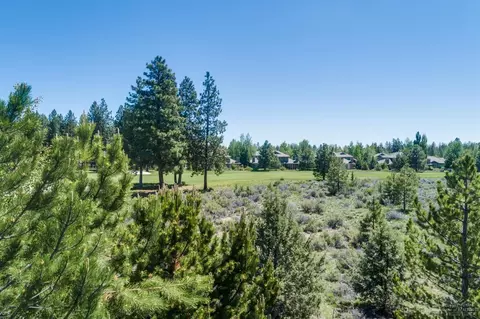 61613 Tam Mcarthur Loop, Bend, OR 97702 photo 24