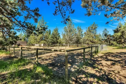 65368 Saddle Dr, Bend, OR 97703 photo 14