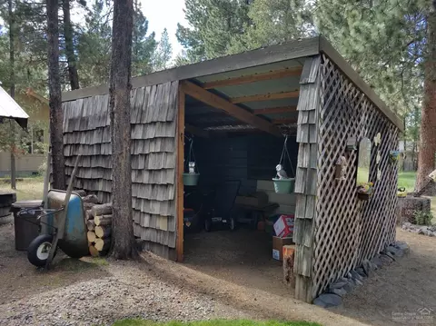 16332 Whitetail Ln, Bend, OR 97707 photo 22