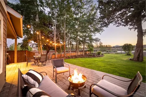 61197 Ridgewater Loop, Bend, OR 97702 photo 14