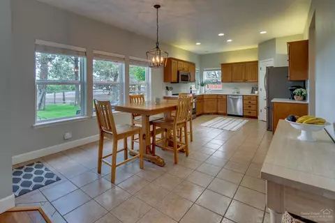 61197 Ridgewater Loop, Bend, OR 97702 photo 10