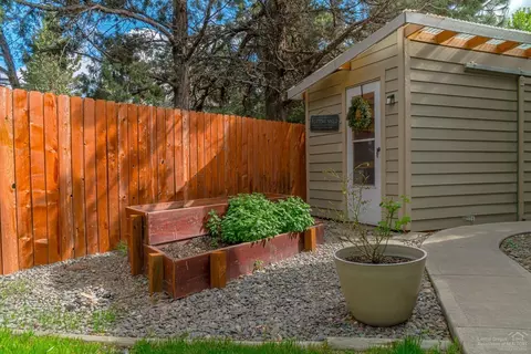 61197 Ridgewater Loop, Bend, OR 97702 photo 25