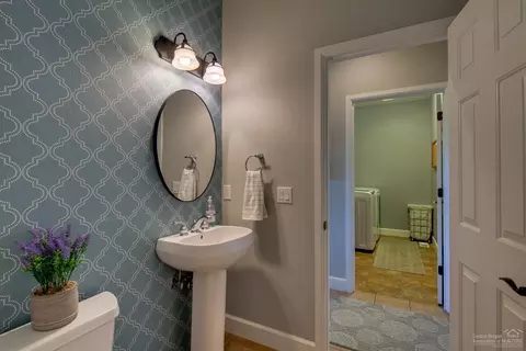 61197 Ridgewater Loop, Bend, OR 97702 photo 18