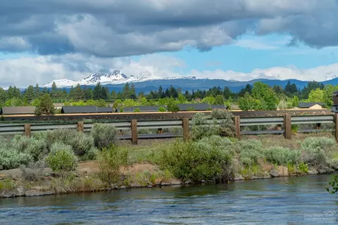 61197 Ridgewater Loop, Bend, OR 97702 photo 12