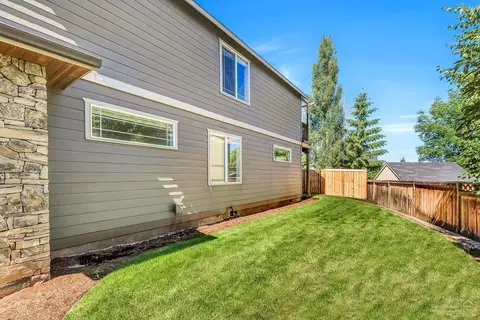 63497 Crestview Dr, Bend, OR 97701 photo 25