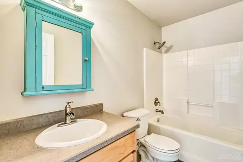 63497 Crestview Dr, Bend, OR 97701 photo 13