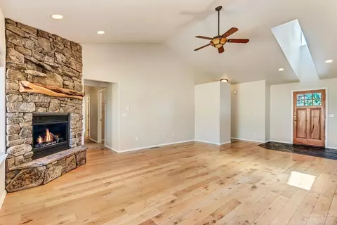 63497 Crestview Dr, Bend, OR 97701 photo 6