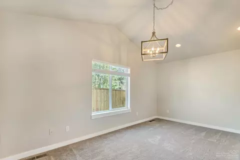 63497 Crestview Dr, Bend, OR 97701 photo 12
