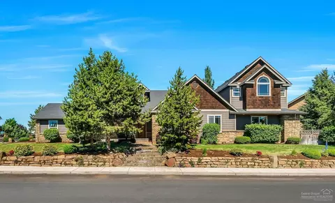63497 Crestview Dr, Bend, OR 97701 photo 1