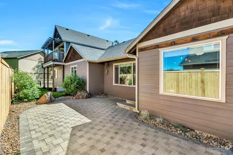 63497 Crestview Dr, Bend, OR 97701 photo 24