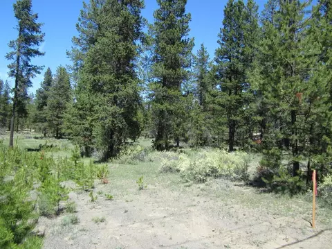 16100 Sparks Dr, La Pine, OR 97739 photo 2