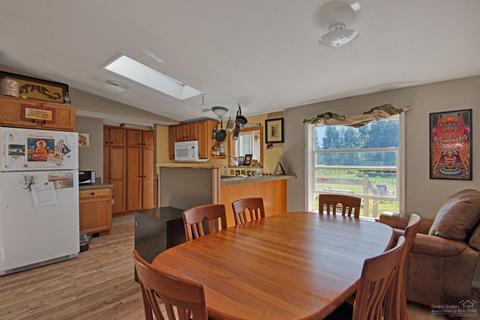 19220 Shoshone, Bend, OR 97702 photo 9